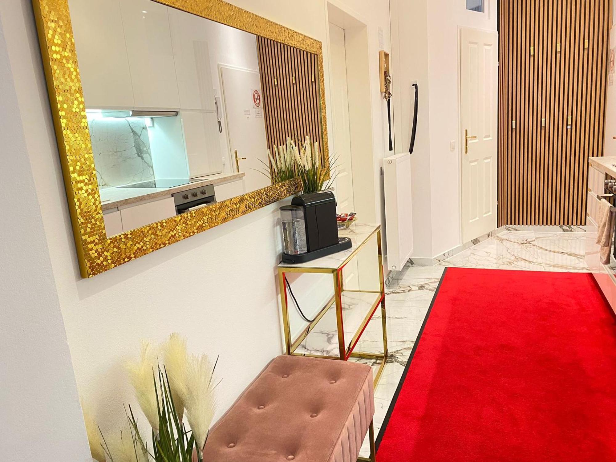 Joop Deluxe Apartment *